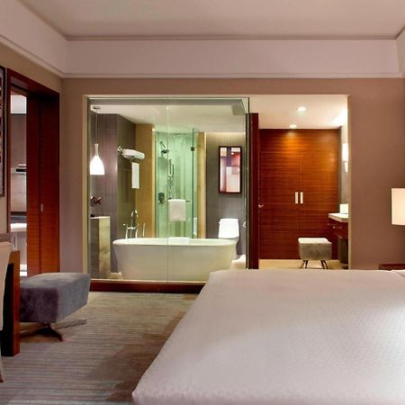 Four Points By Sheraton Taicang Buitenkant foto