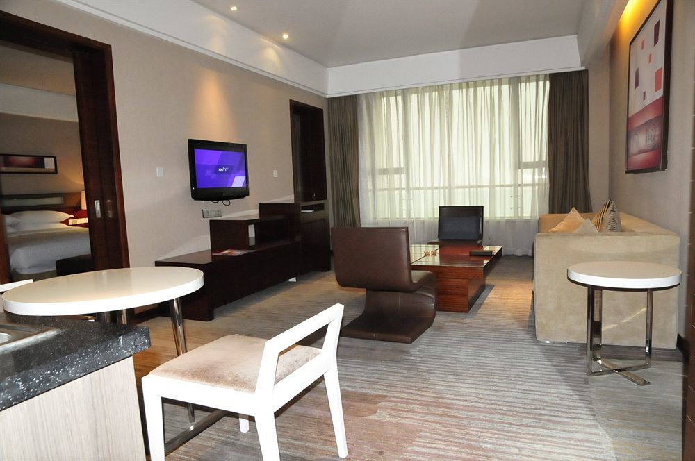 Four Points By Sheraton Taicang Buitenkant foto